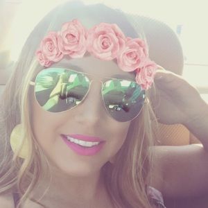 Meet your Posher, Robin